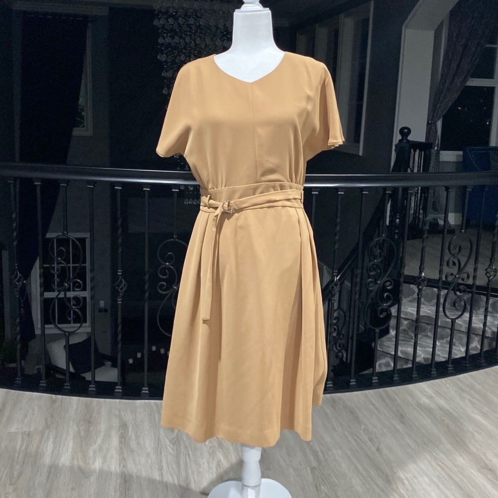 NWT Flowy Dress with belt